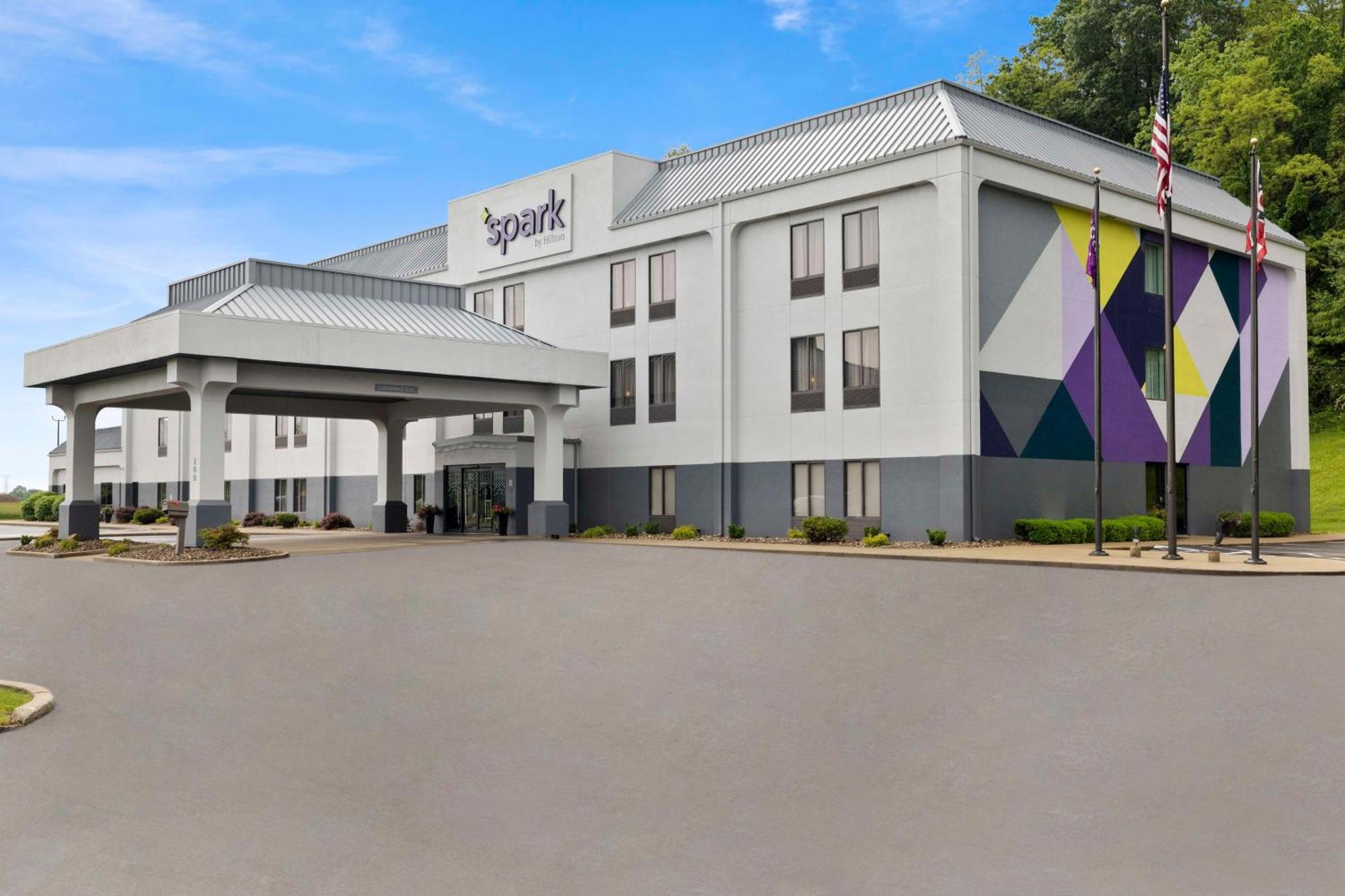 Spark By Hilton Newcomerstown Luaran gambar